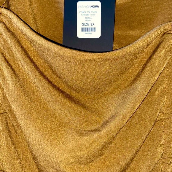 Ruched crop top - Picture 3 of 3